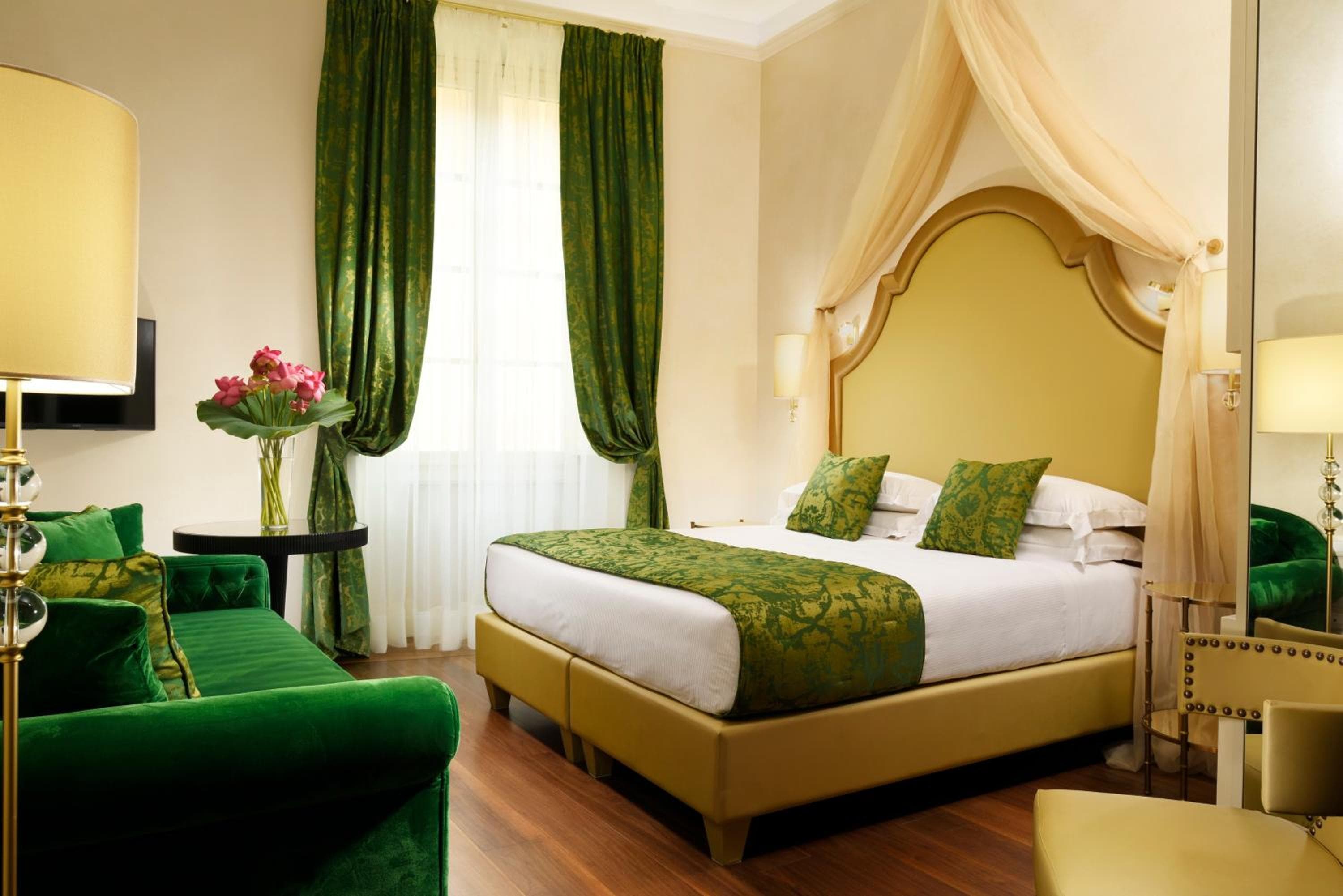 hotel room