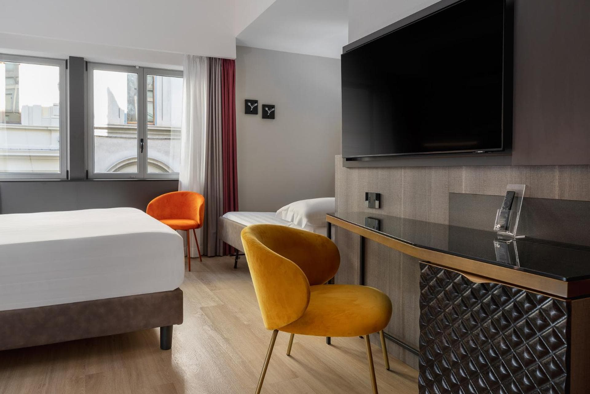 hotel room
